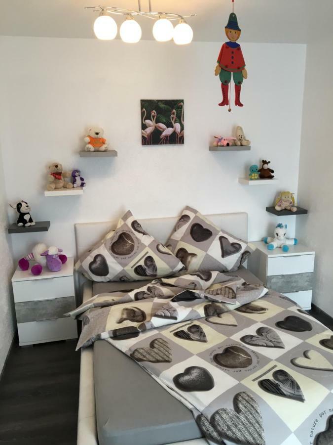 Ana'S Ferienwohnung フュルト・イム・ヴァルト エクステリア 写真